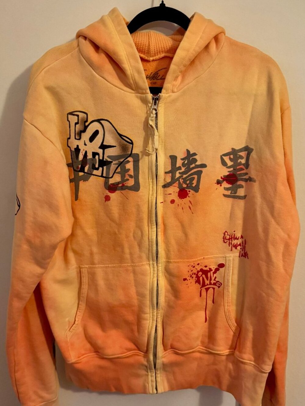 Great China Wall Orange LOVE Hoodie Size L EUC